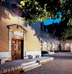 Dégustation et exposition aux caves Patriarche